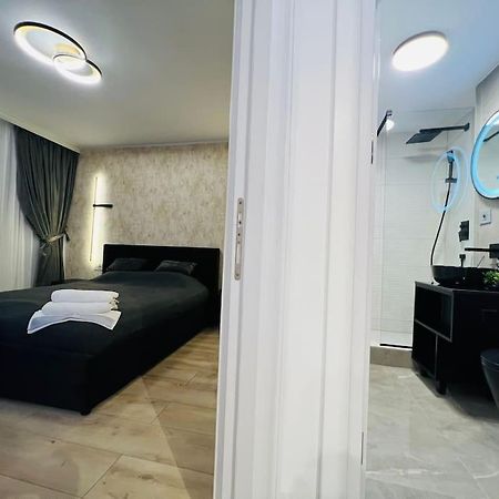 Impact Apartments Pitesti Bagian luar foto