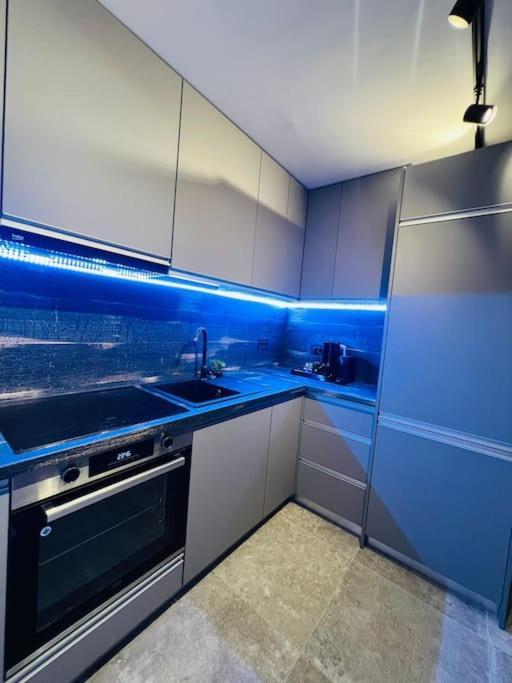 Impact Apartments Pitesti Bagian luar foto