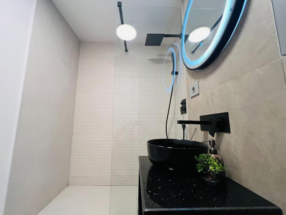 Impact Apartments Pitesti Bagian luar foto